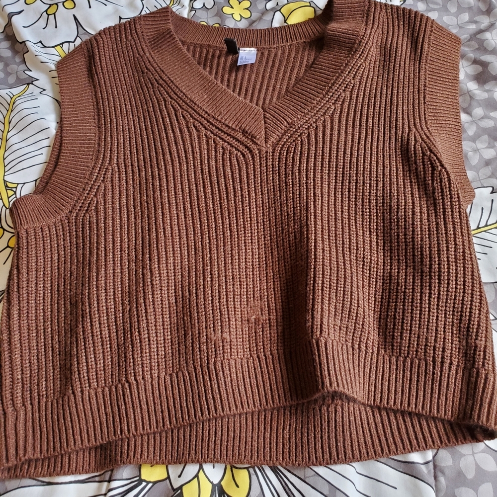 Brown slouchy sweater vest